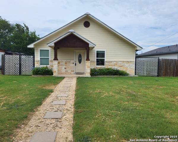 312 Klein St - Photo 1