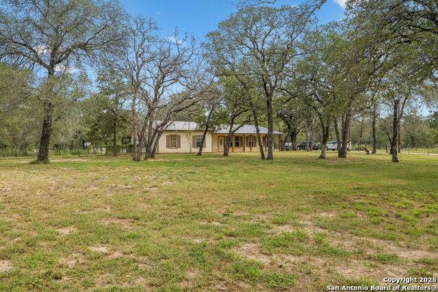 240 Oak Hollow - Photo 1