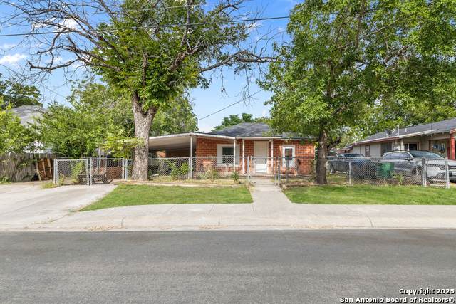 714 Hallie Ave - Photo 1