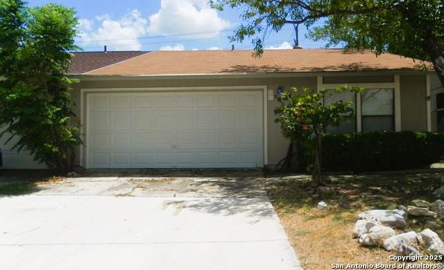 9646 Bratton - Photo 1