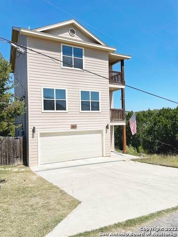 1889 Windmere - Photo 1