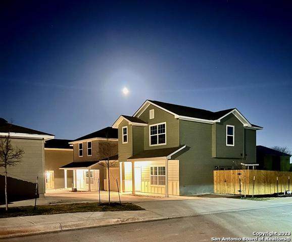 2031 Silver Oaks - Photo 1