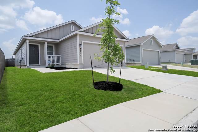 7002 Satellite - Photo 1