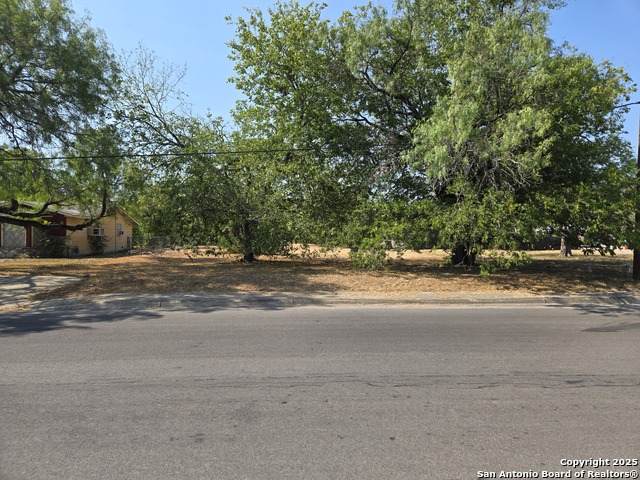 540 Gerald - Photo 1