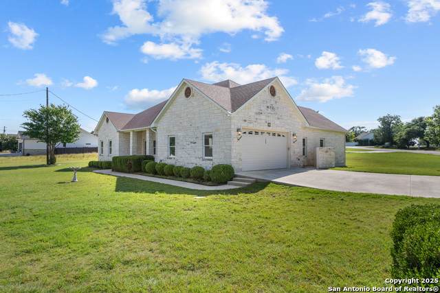 174 Edgewood Cir - Photo 1