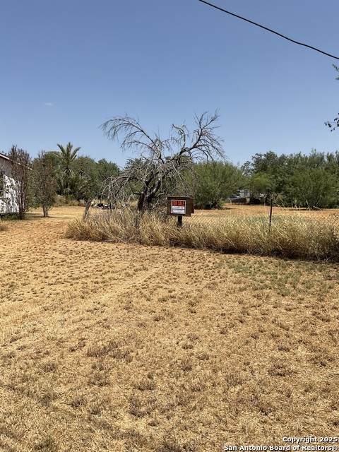 332 Salinas - Photo 1