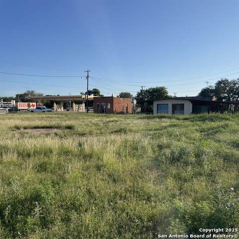 117 Center St - Photo 1