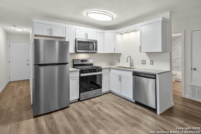 408 Regina - Photo 1