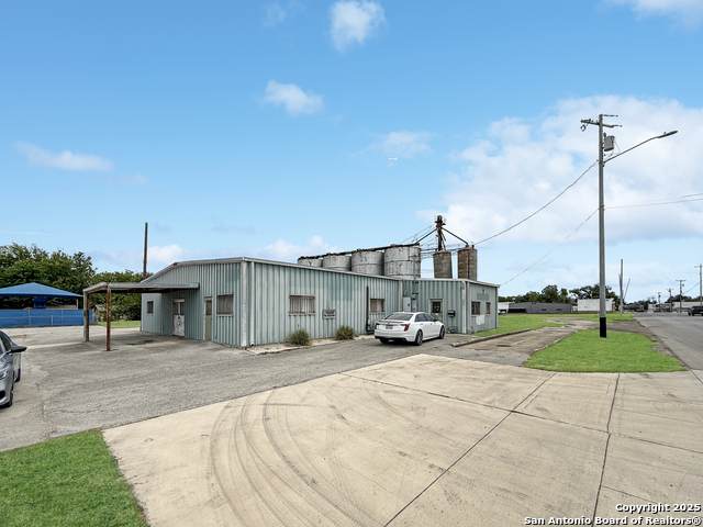 1569 & 1571 Austin - Photo 1