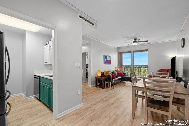 1 Towers Park Ln - Photo 1