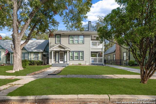 435 Gramercy Pl - Photo 1