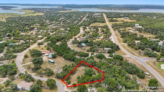 556 Hedgestone - Photo 1