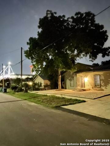 119 Fairfax - Photo 1