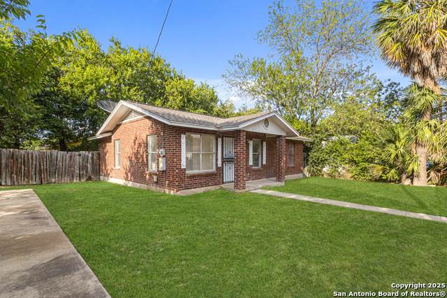 315 Jean St - Photo 1