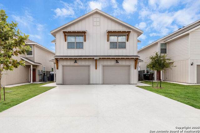 13838 Enzo Gate - Photo 1