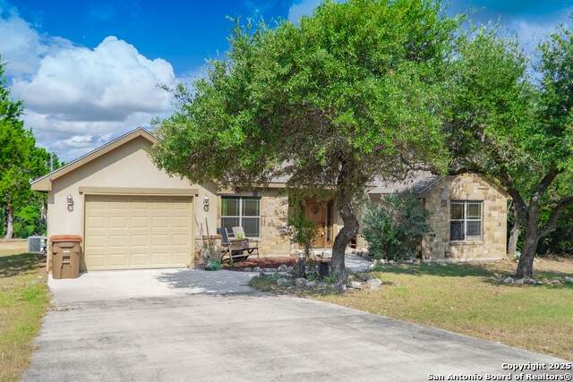 107 Garrett Way - Photo 1