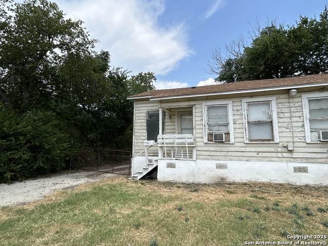 803 Poinsettia - Photo 1