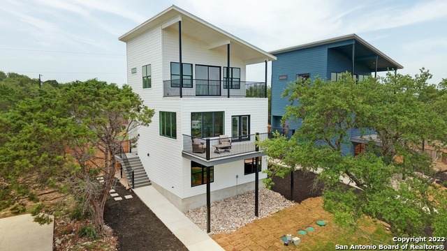 675 Hummingbird Hill - Photo 1