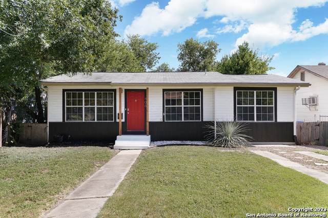 406 Clower - Photo 1