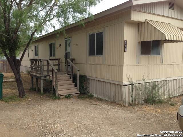 509 Elm - Photo 1