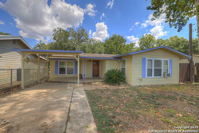 1015 Reiley Rd - Photo 1