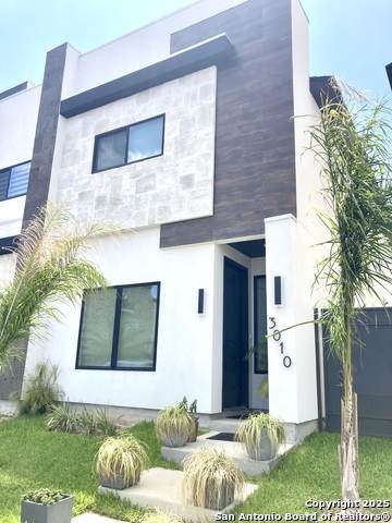 8218 Casa Verde Rd - Photo 1