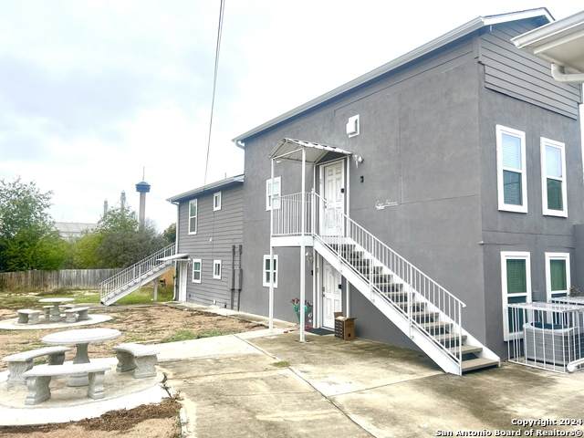 319 South Olive Street - Photo 1