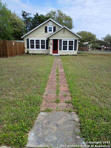 1402 Tyler - Photo 1