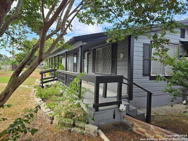 206 Commerce - Photo 1