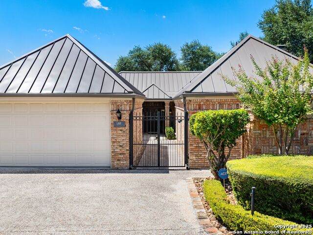 115 Westcourt Lane - Photo 1