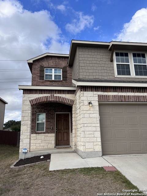 415 Harvest Point - Photo 1