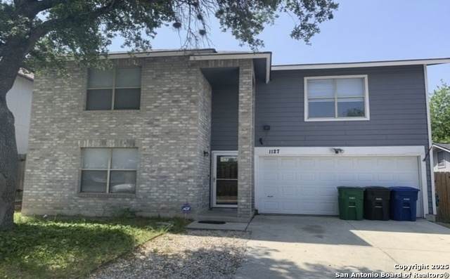 1127 Arrowhead - Photo 1