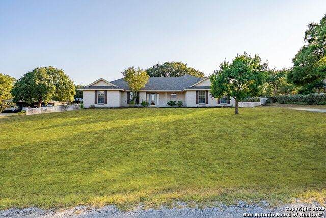 1213 Hillside Oaks Dr - Photo 1