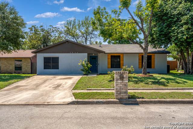 3834 Pipers Crest - Photo 1