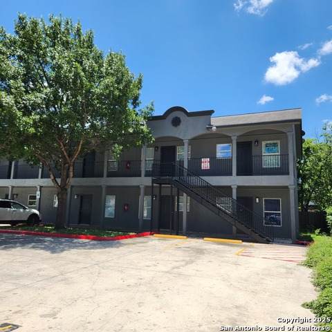 1702 Craig - Photo 1