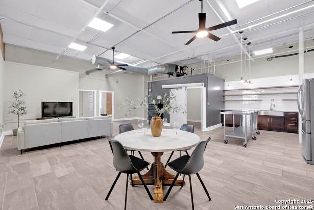 3363 Commerce St - Photo 1