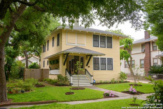 114 W Huisache Ave - Photo 1