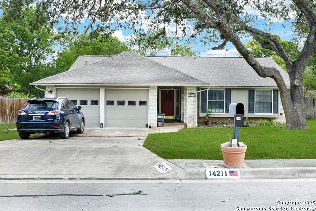 14211 Chadbourne - Photo 1