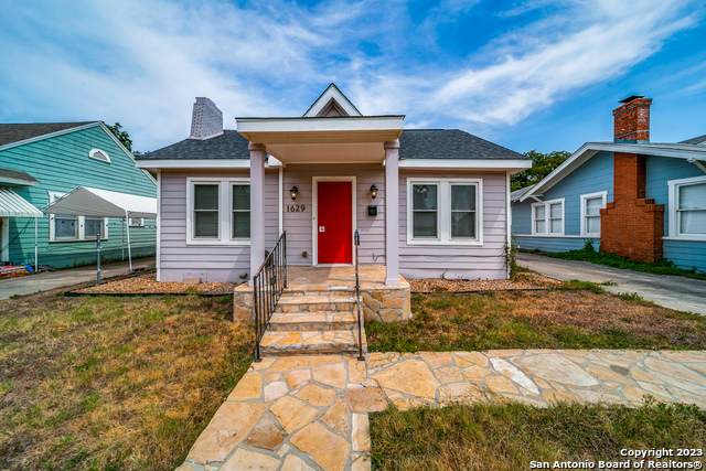 1629 Magnolia Ave - Photo 1