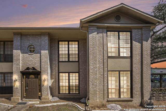 165 Rampart - Photo 1