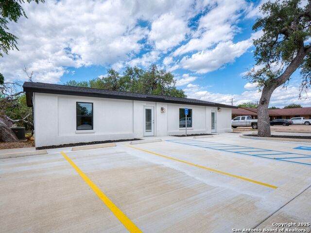 1026 Oaklawn Street - Photo 1