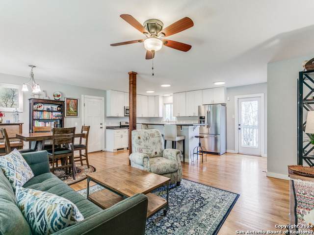 107 Blakeley Dr - Photo 1