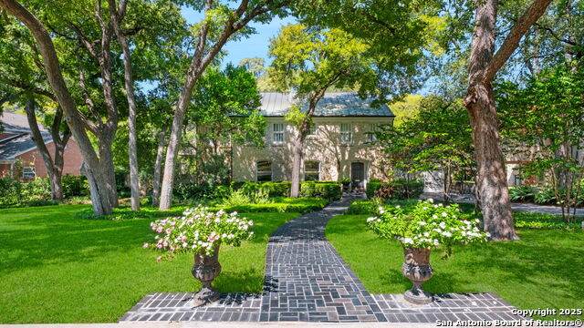 107 Thelma - Photo 1