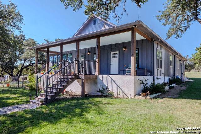 872 Oak Drive - Photo 1