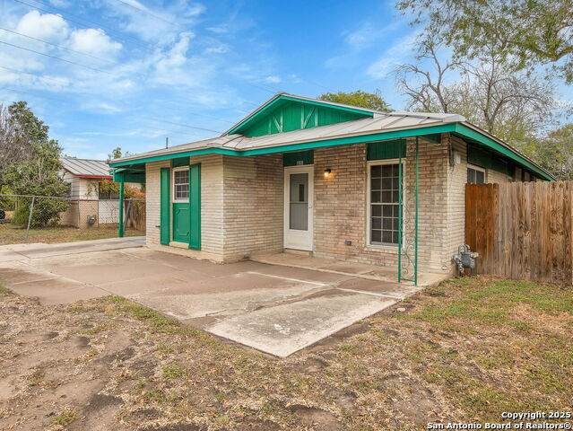 1818 Adamston - Photo 1