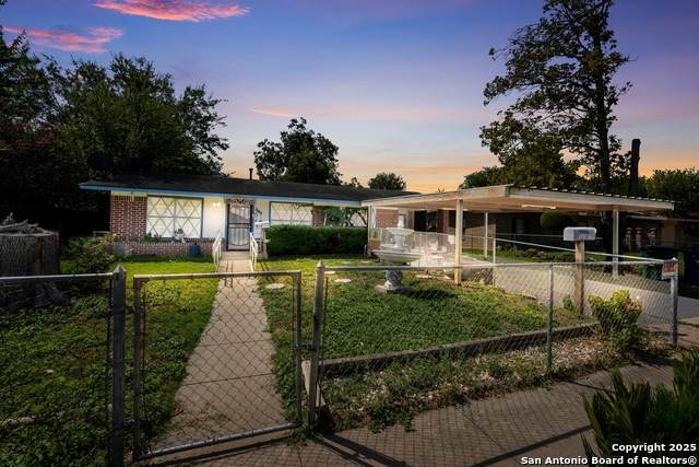 5030 Creekmoor - Photo 1