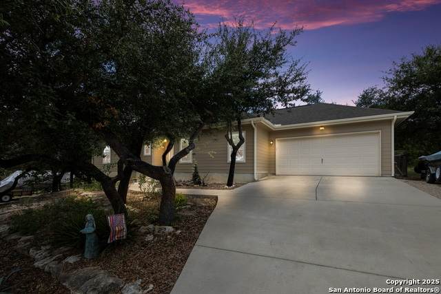 221 Legacy - Photo 1