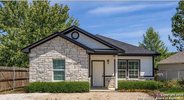 1032 Blueridge Dr - Photo 1