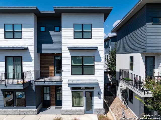 1208 Academy - Photo 1