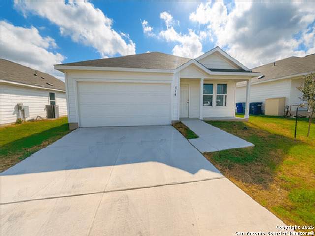 514 Primrose Ln - Photo 1